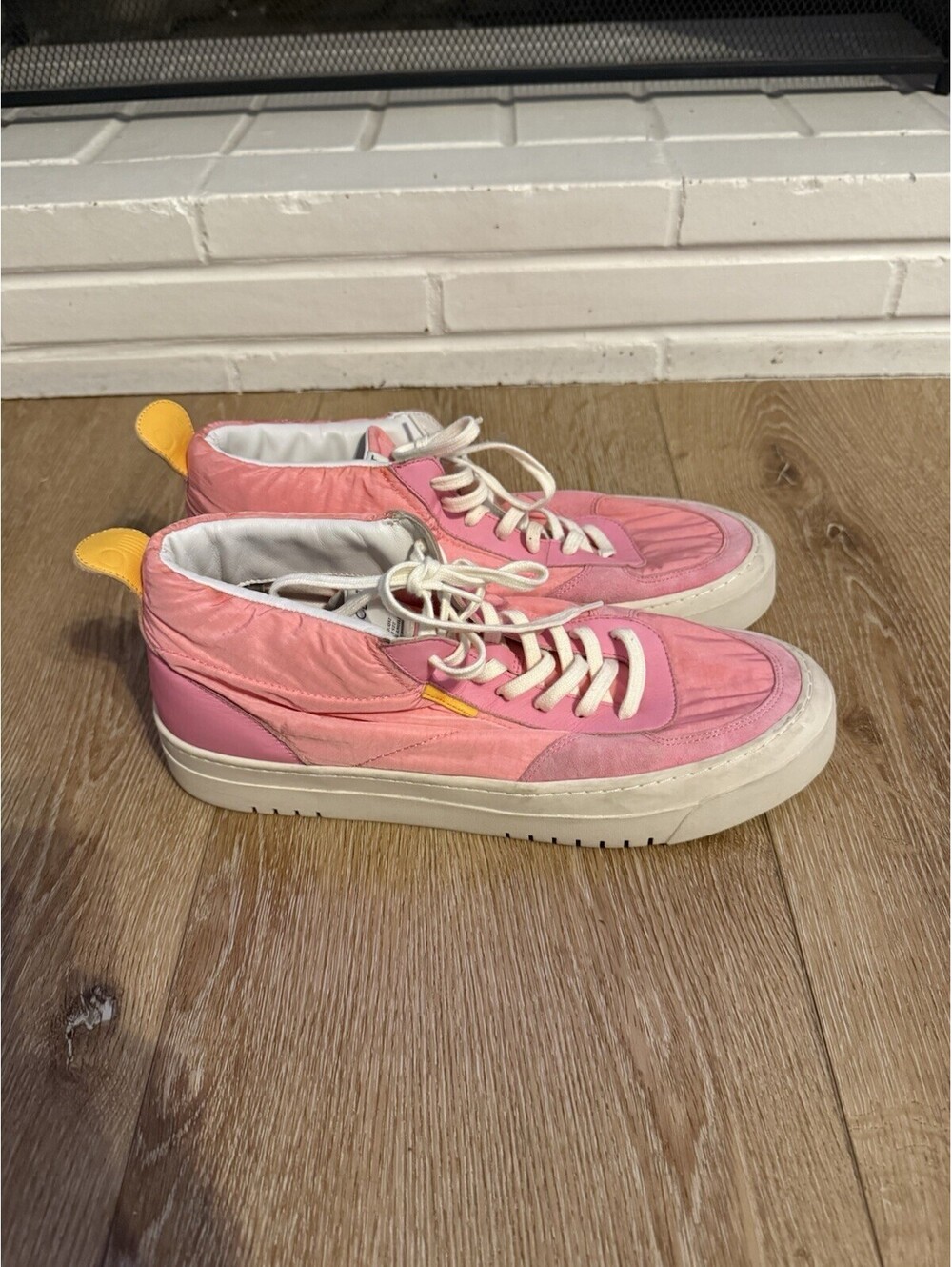 Oncept: Los Angeles Womens Pink Mid-Top Sneaker Shoes Size 10